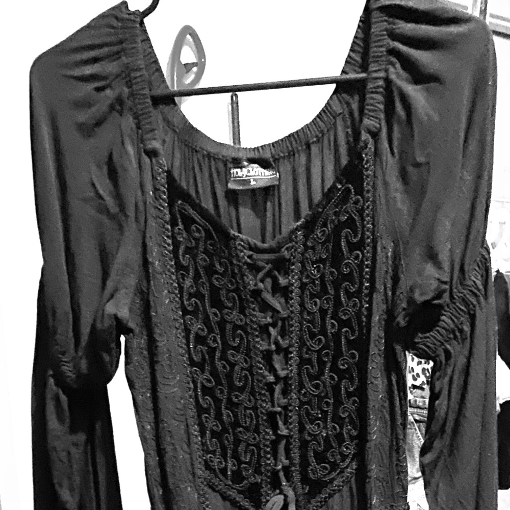 Long dress. Celtic/medieval style.